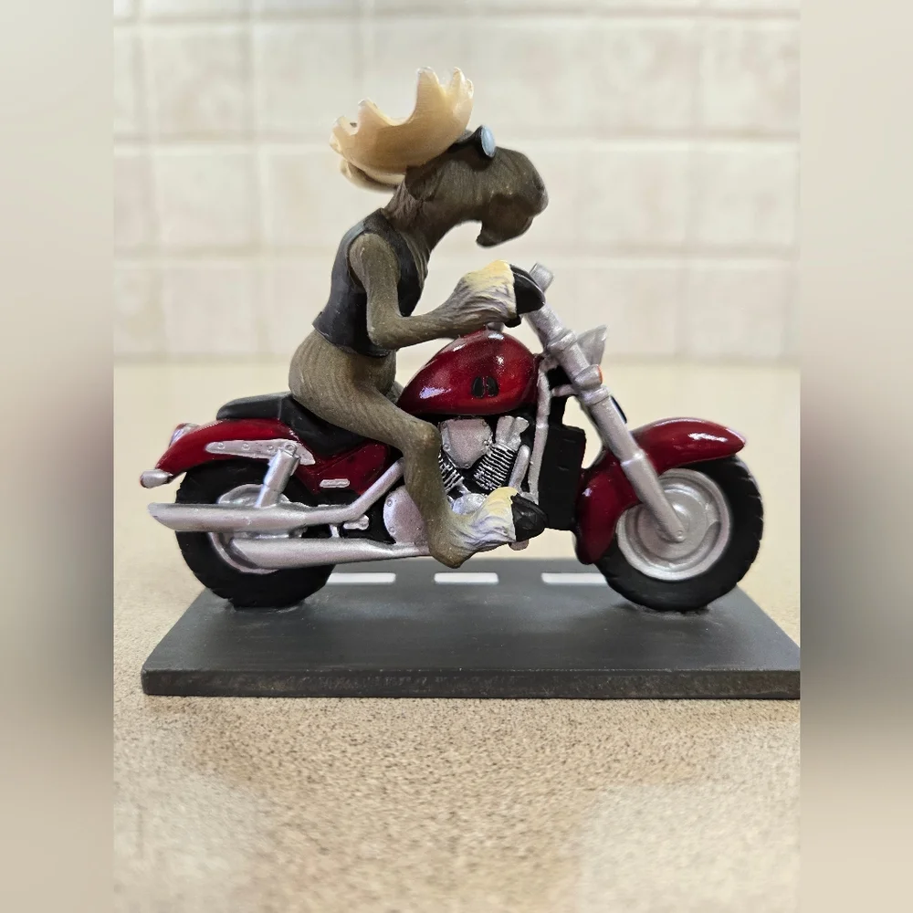 Retired Big Sky Carvers Phyllis Driscoll Mountain Mooses "Motorcycle Moose" 2006 - Picture 3 of 7
